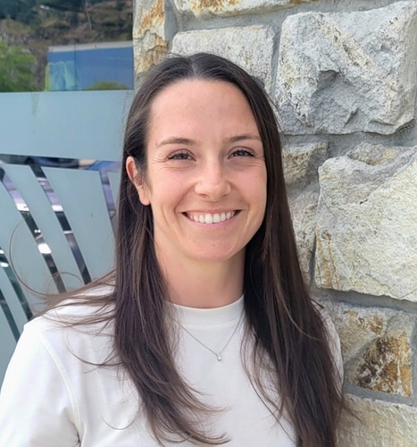 Nicola Holmes